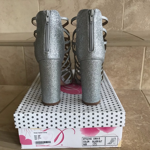 Delicious strappy sparkle evening heels - Picture 4 of 8